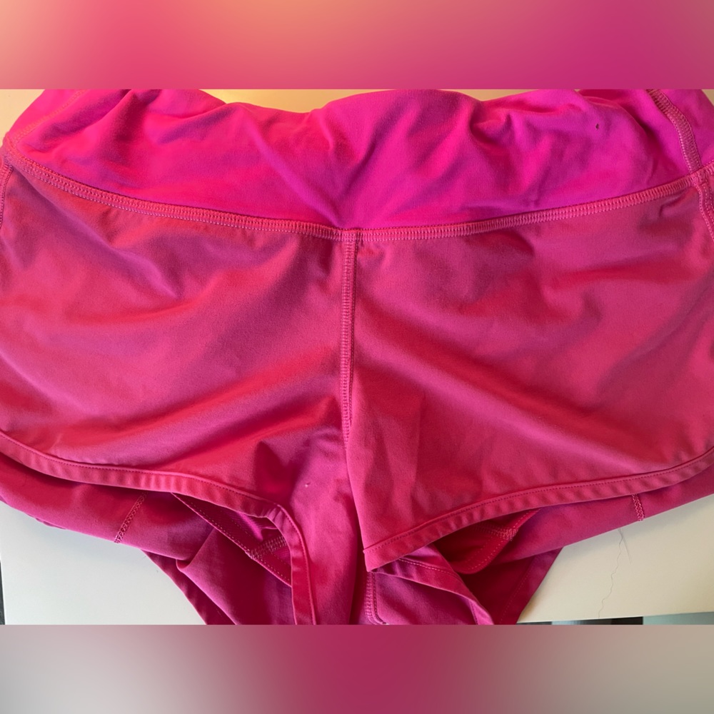 Lululemon Sonic pink low rise 2.5 hotty hots